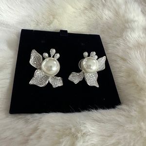 Magnolia flower pearl stud earrings